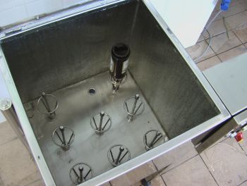 Instalatie INOX manuala de sterilizare cu solutie flacoane